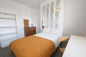 Photo 14- click for photo gallery